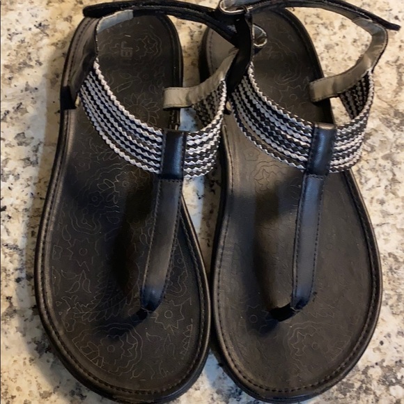 Sandals - Picture 1 of 5